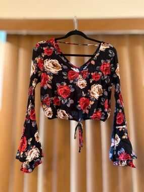 Black Floral Tie-Front Crop Top
